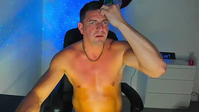 petr37pol Adlı Modelin Canlı XXX Sohbeti