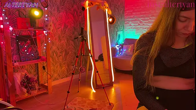 altertyan Adlı Modelin Canlı XXX Sohbeti