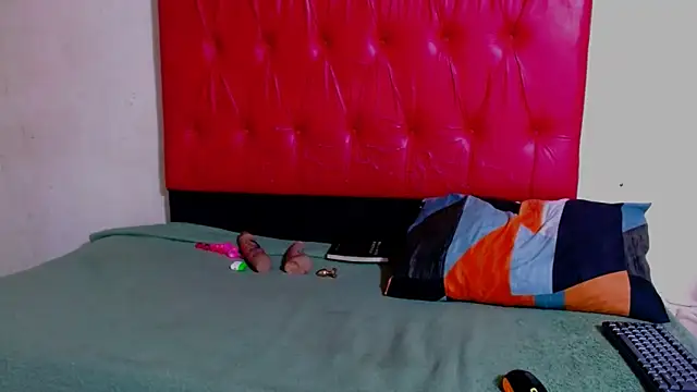 Czat XXX na żywo – Nikistickyxx25