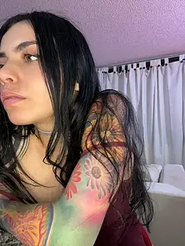 دردشة i_am_nina_ الجنسية المباشرة