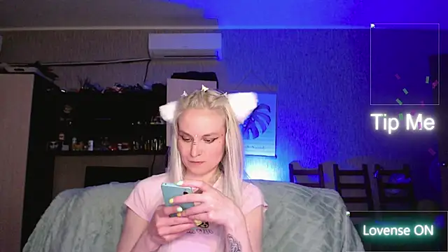 mischellemeow13's Live XXX Chat