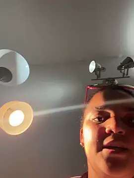 layali_off 라이브 XXX 채팅