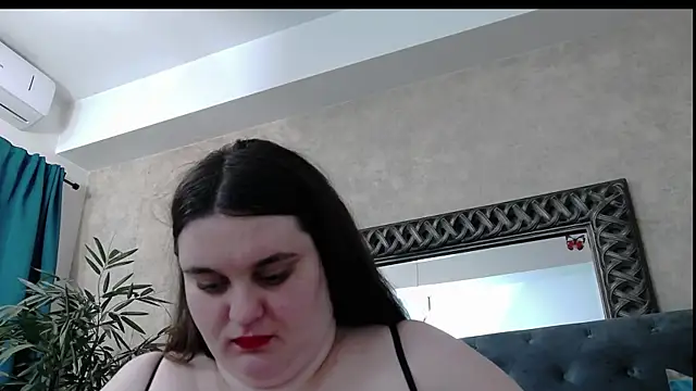 Chatroom XXX en direct de SaraElise