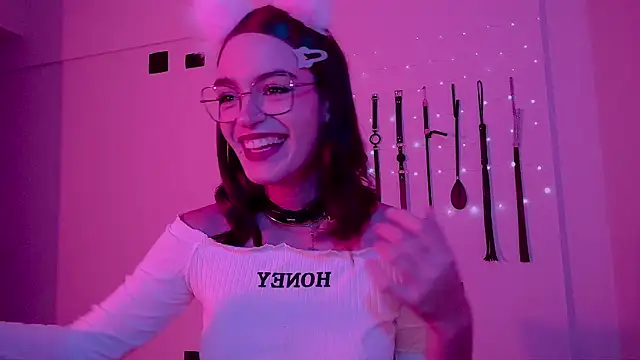 XXX chat uživo modela nina_kink