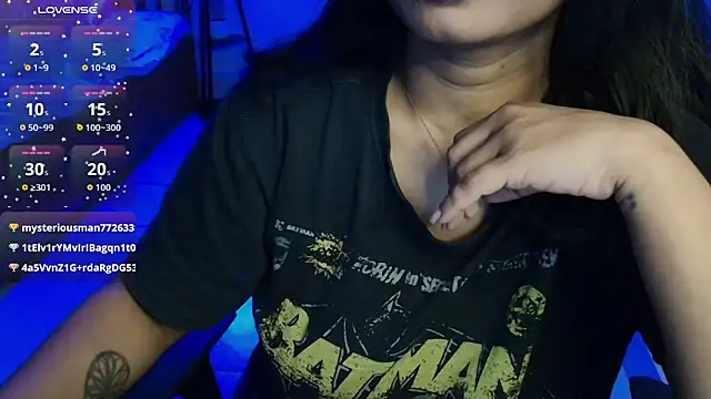 skyyiii Chat XXX in diretta