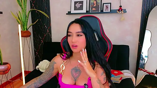 Živý XXX chat EmmyEvans1