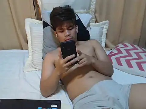 Show webcam de cumwhat_me