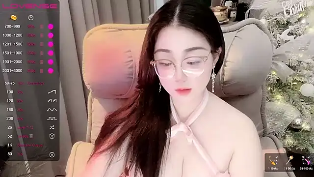 Monica-666888- 现场XXX聊天