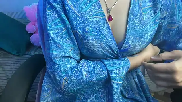 rashmi_01's Live XXX Chat