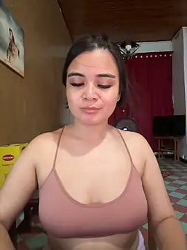 XXX chat uživo modela CamilaSofiia