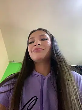 Itze_Mua Adlı Modelin Canlı XXX Sohbeti