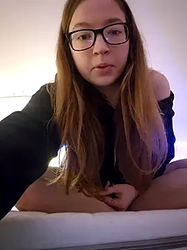 Freaky-Doll webcam show