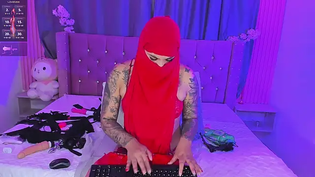 Nayla-Mouna Webcam-Show