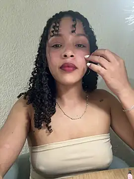 Yasmin777_のライブXXXチャット