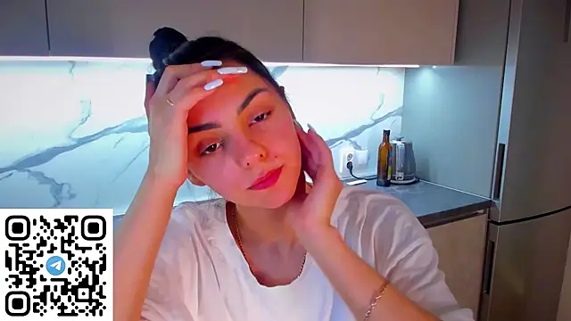 EmiliaZen's Live XXX Chat