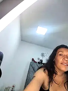 Chat XXX ao vivo de Shantey_Laurent