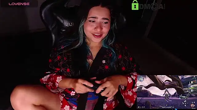 sweetcoralinee's Live XXX Chat
