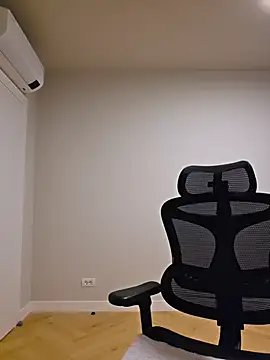 Živý XXX chat MiaRides19