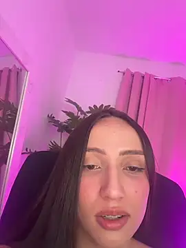 Im_lauritaa Show in webcam