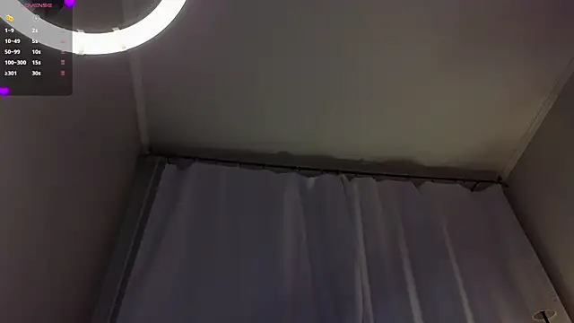 CarmaOlenのライブXXXチャット