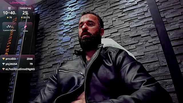 دردشة David_Big_Daddy الجنسية المباشرة