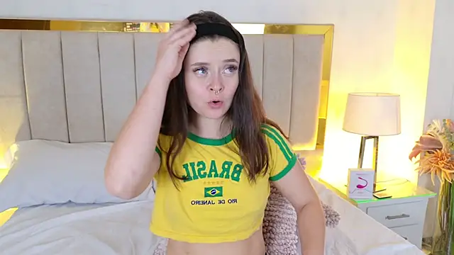 Chat +18 de Carrie_GB ao vivo