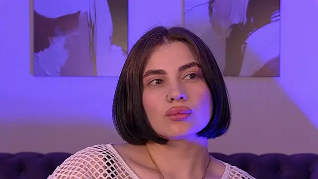 AdrianaToress 现场XXX聊天