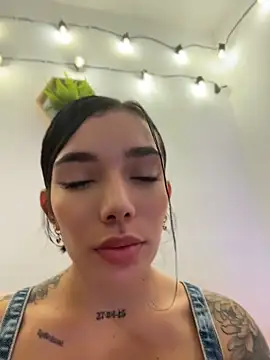 milasantana_'s Live XXX Chat