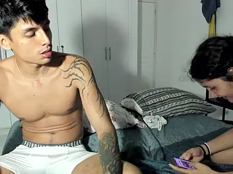 Motasandcalis Chat XXX live