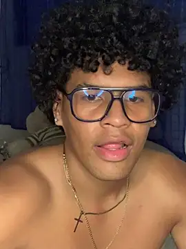 sebastian_bs' Live XXX Chat