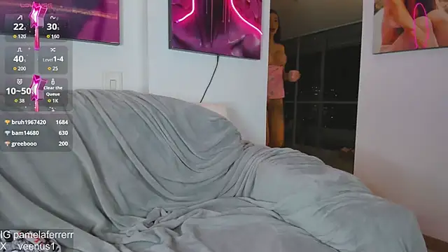 XXX chat uživo modela _veenus