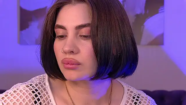 AdrianaToress: онлайн-секс-чат