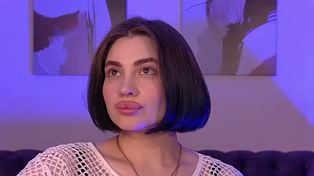 AdrianaToress 现场XXX聊天
