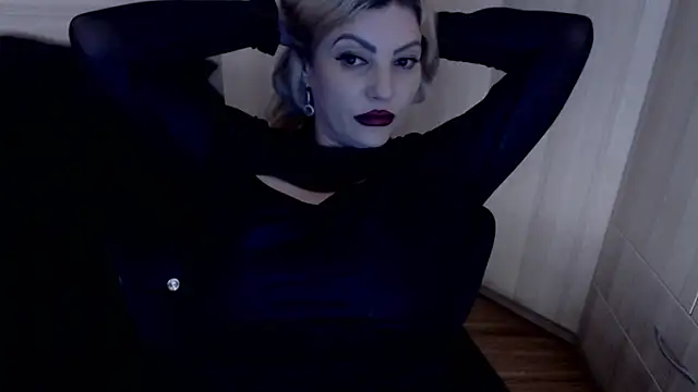 MistressDemi Live XXX-Chat