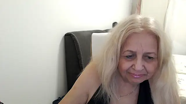SusiLifeXXX élő XXX-chatje