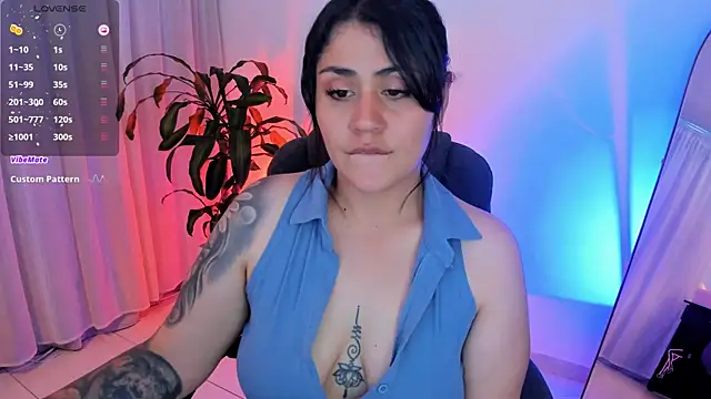 Chatroom XXX en direct de karlie02_
