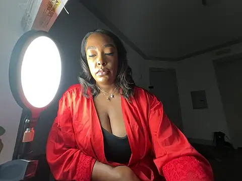 Tia_Lovely Show in webcam
