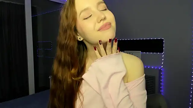 ChuNeece's Live XXX Chat