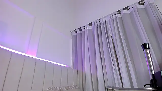 Czat XXX na żywo – ada_belucci