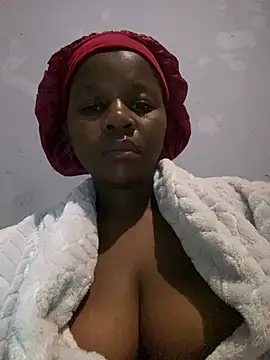 nokuthu Adlı Modelin Canlı XXX Sohbeti