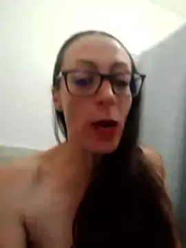 Astrid3 라이브 XXX 채팅