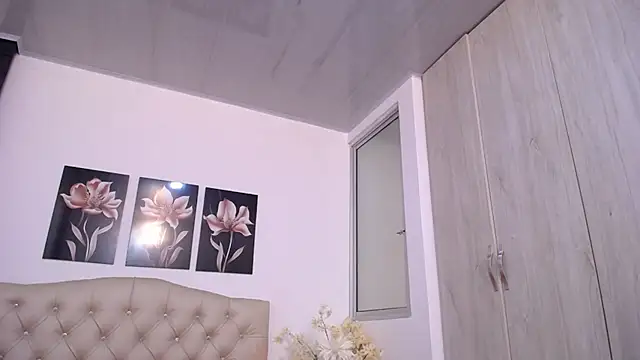 Онлайн чат XXX pinky_f00x