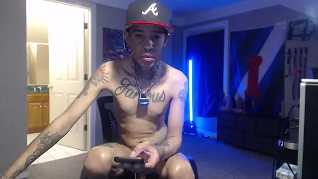 Michigan9000 Chat XXX in diretta