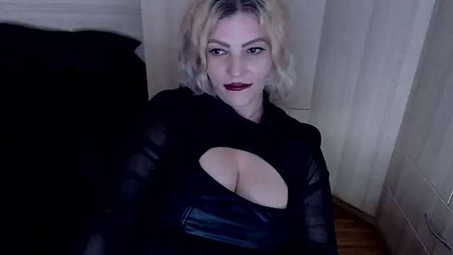 MistressDemi Live XXX-Chat