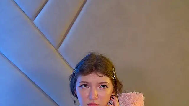 SophiaProveのライブXXXチャット