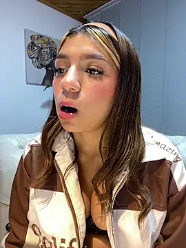 Isabella18_pink live XXX chat