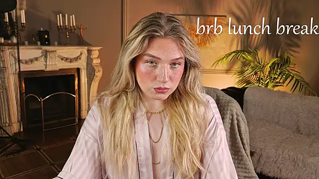 Jes_Solar élő XXX-chatje