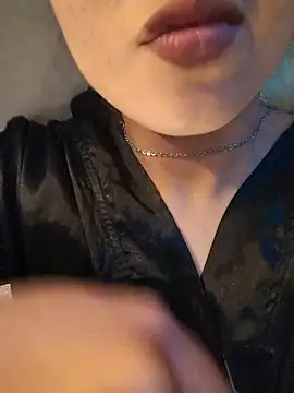 Lubnna live XXX chat