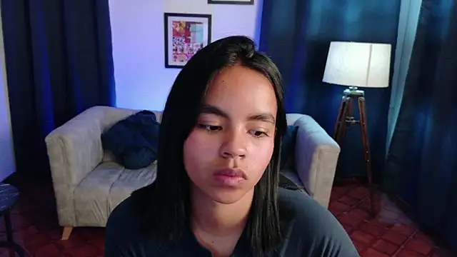 SofiaMante_ Live XXX-Chat