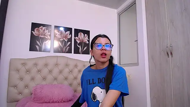 pinky_f00x Live XXX-Chat